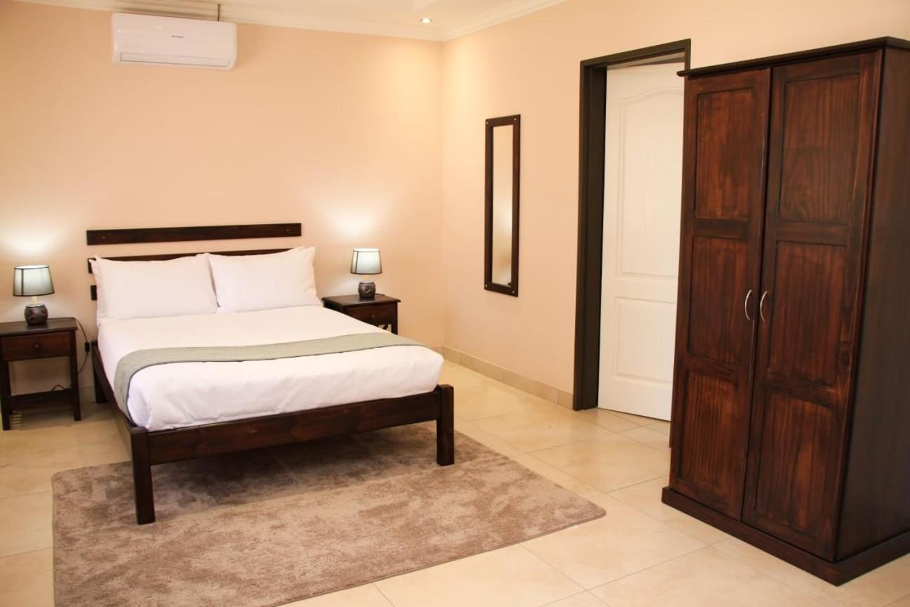 My Home Bed And Breakfast Mogoditshane Exterior foto