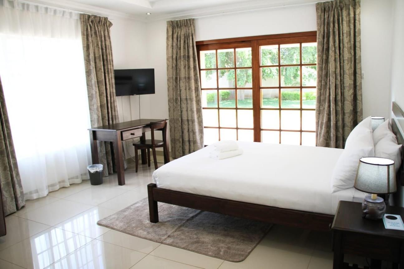 My Home Bed And Breakfast Mogoditshane Exterior foto